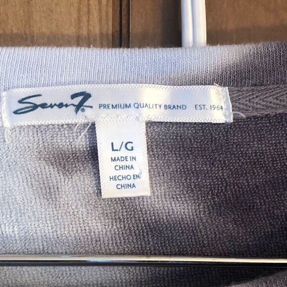 Seven 7 Gray& Blue tie dye thumbhole sweatshirt. Size large. - Picture 4 of 9